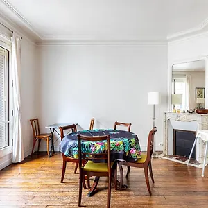 Appartamento Guestready - Apt Lumineux A Batignolles